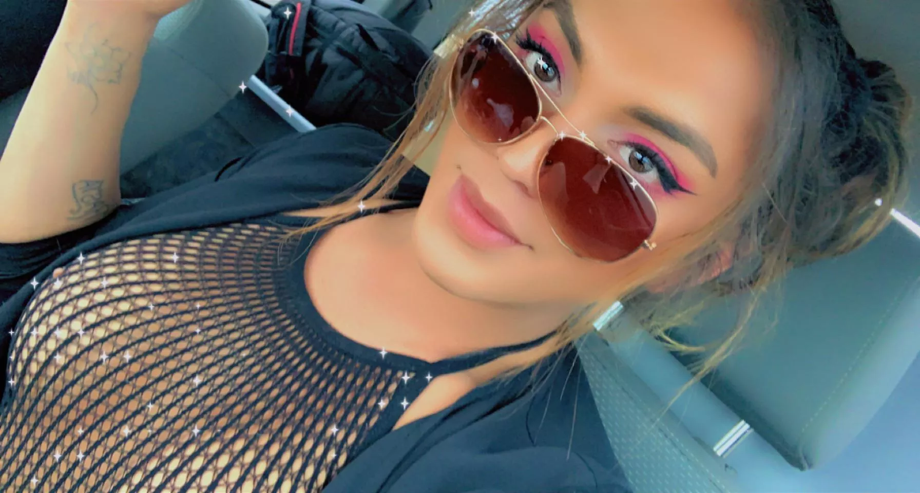 Would you hire me as your secretary? Would you hire me as your secretary?