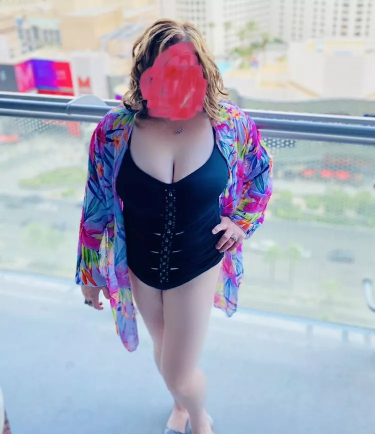 Would you hit on me?