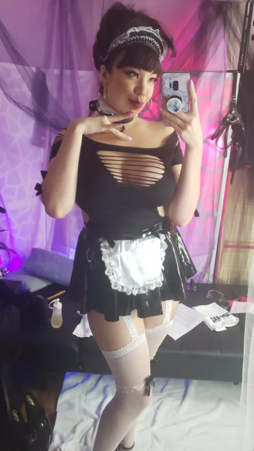 would you let me clean in this outfit?