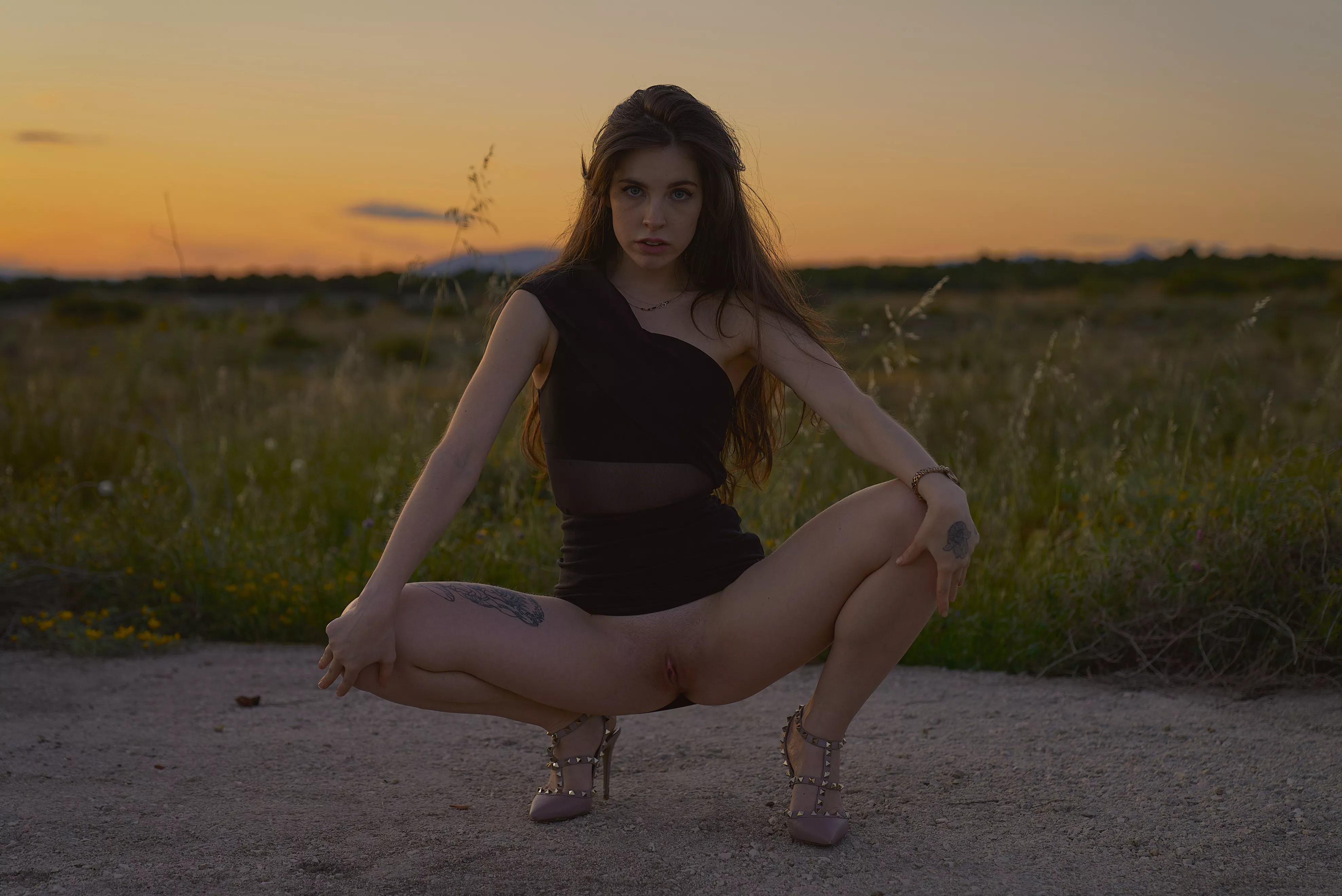 Would you rather cum on my petite body or in it?😇