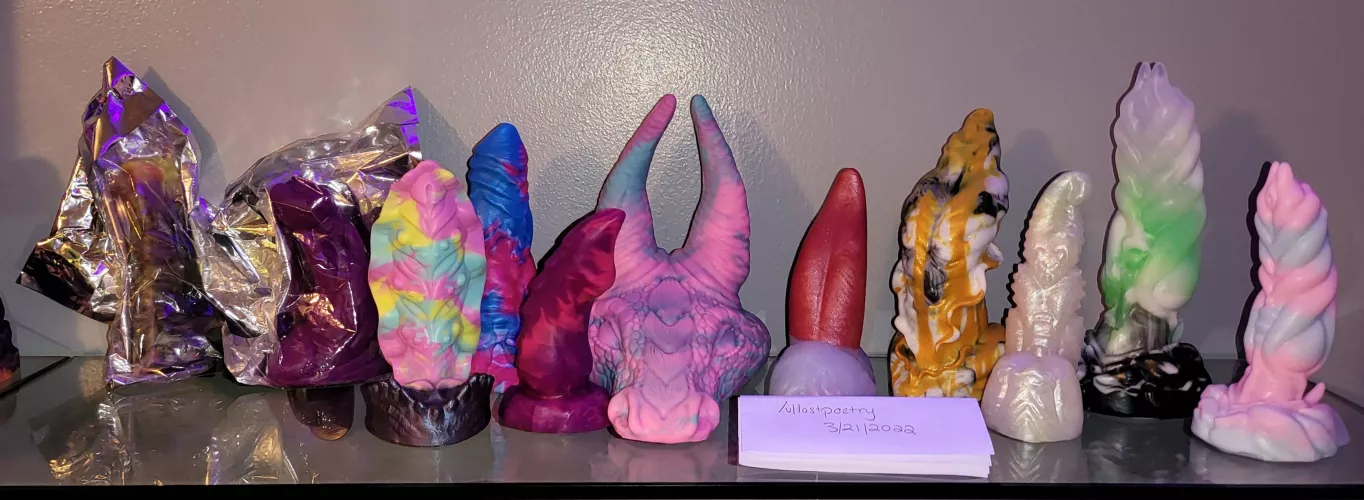 [WTS] Two NiB and other UV and colorful toys!