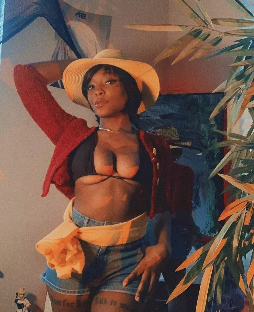 Y’all sleeping on @starry3yedlies😍