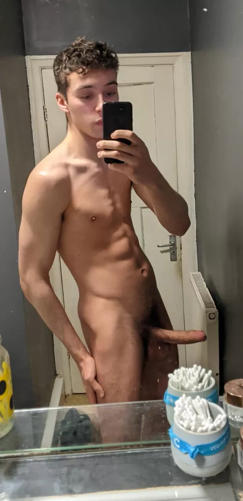 y'all think I'm big enough?