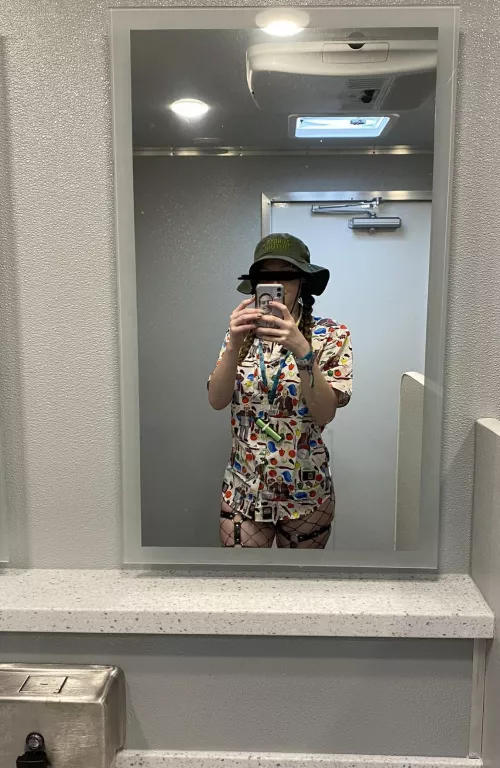 yeeeesshhh • summer camp 😵‍💫