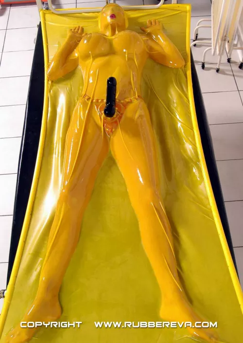 ��??Yellow vac-bed