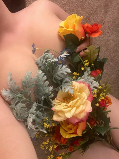 You can call me Flower if you want to 🥰. (Preparing for Nyotaimori display this weekend).