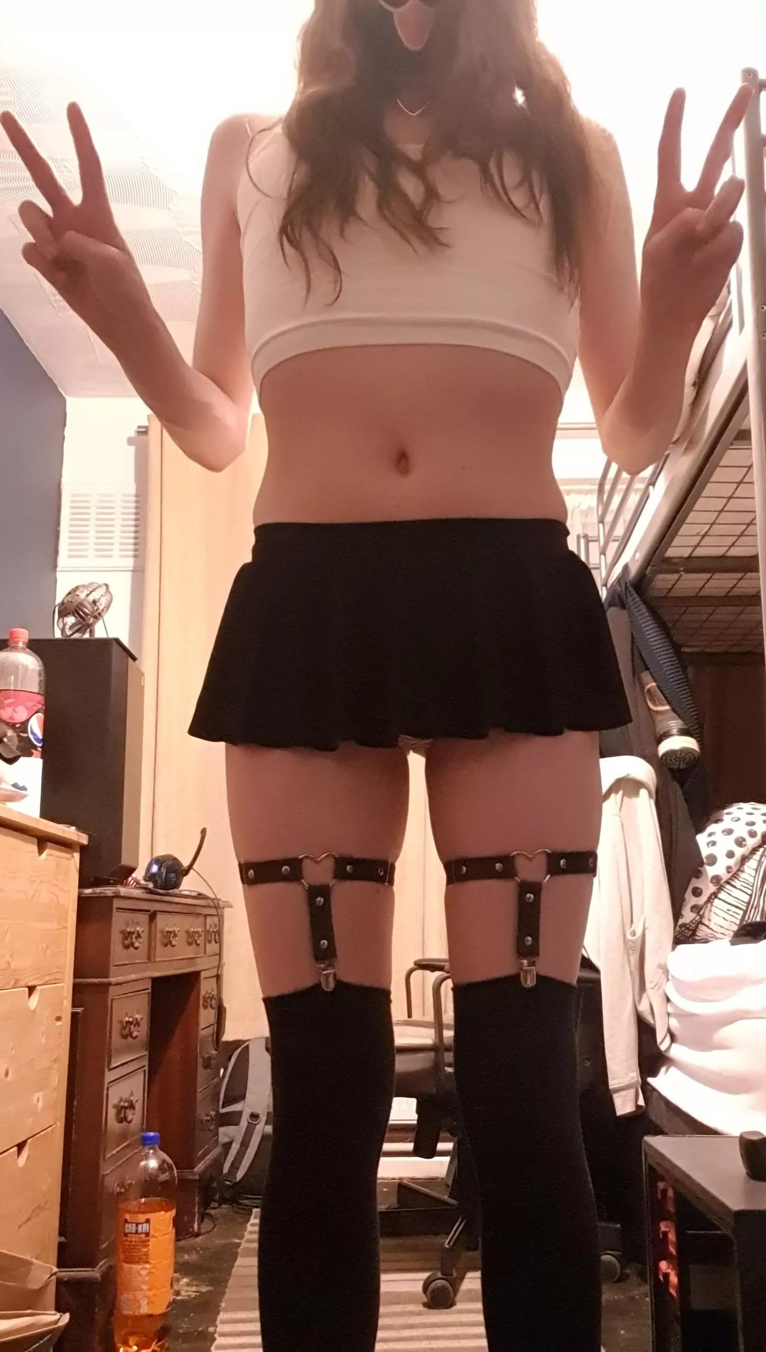 You can come home and lay on my thighs every day 💛