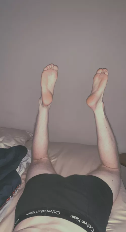 You guys loved the feet pics so itβs only fair to share more ππ¦ΆπΌ