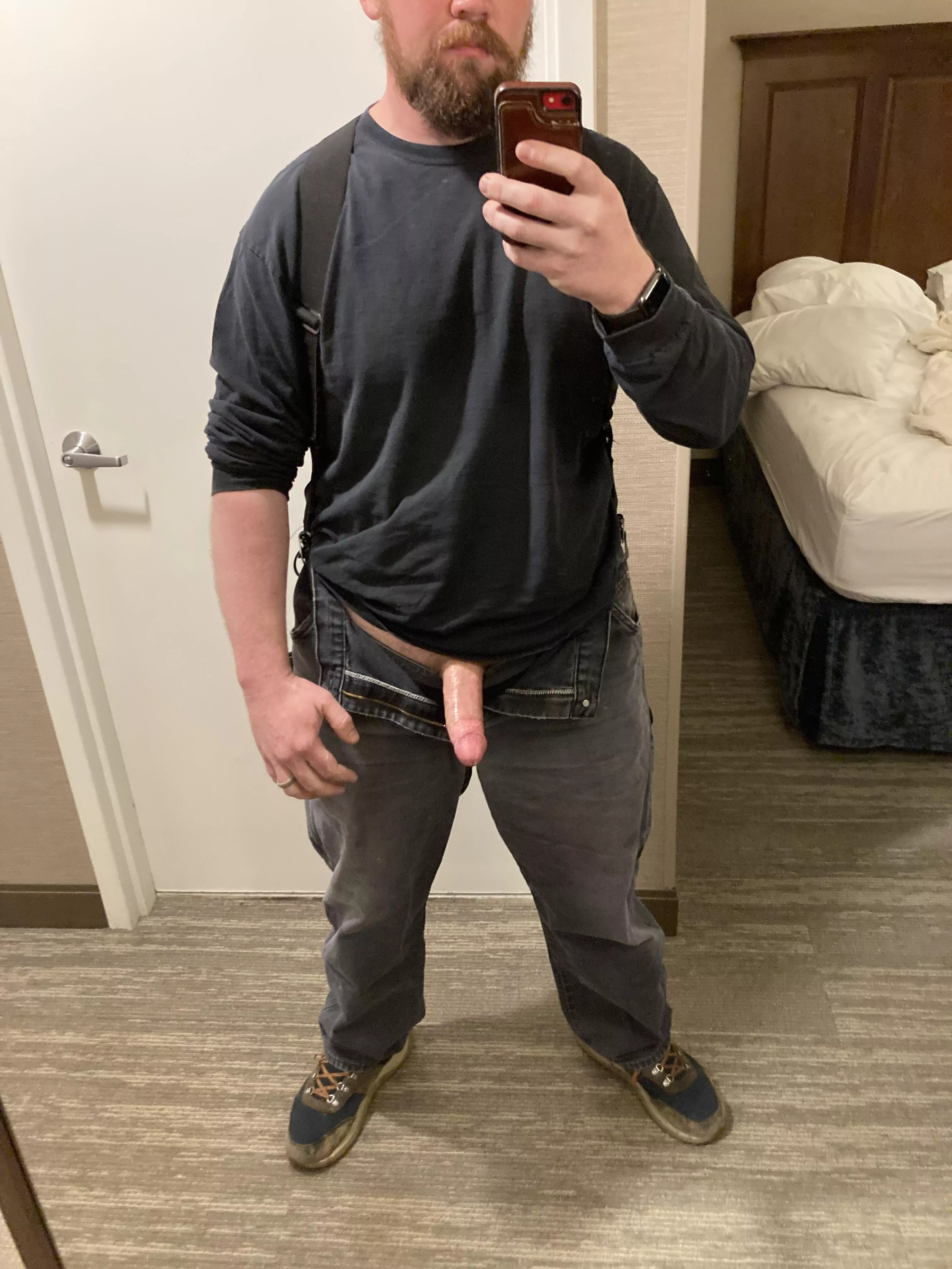 You know what they say…big hands, big gloves.