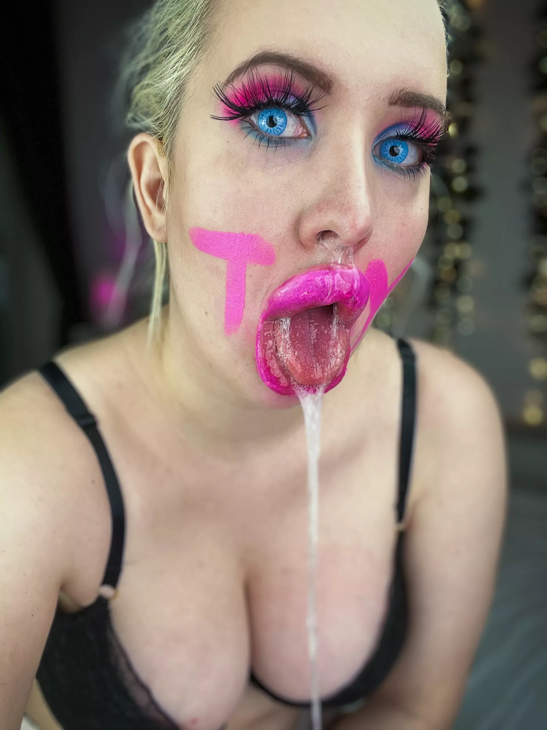 You made me all drooly, now give it to me 💦