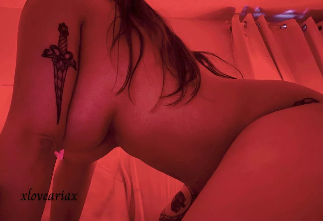 You should be behind me ♥️