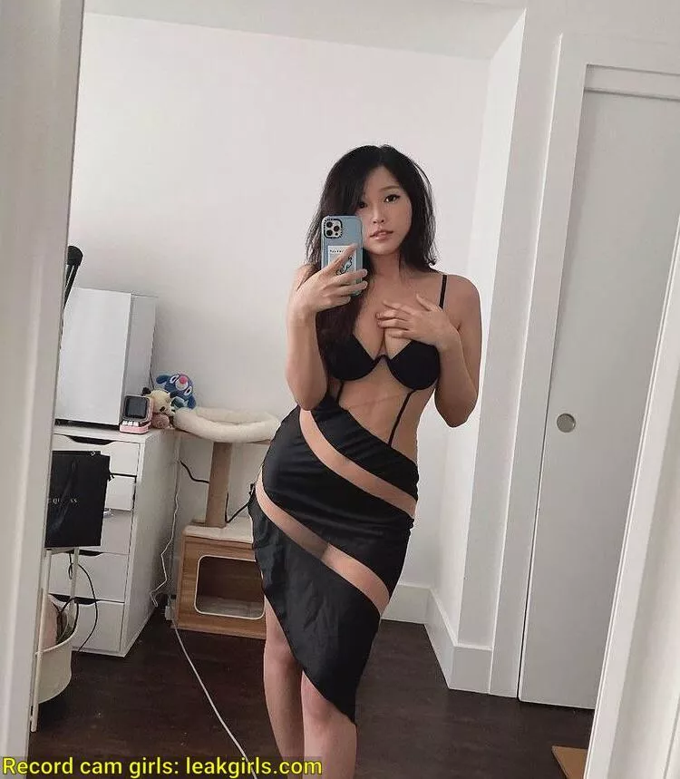 Your girlfriend has been working later and letting her boss choose her work outfits. She promised you it’s only to get a raise at work. She’s not lying, she’s just referring tp BWC and not money. Your girlfriend has been working later and letting her boss choose her work outfits. She promised you it’s only to get a raise at work. She’s not lying, she’s just referring tp BWC and not money.