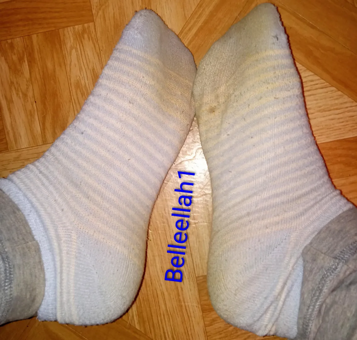 10 day worn socks ready to ship! Lots of sweaty workouts includes in this wear. Message me to claim