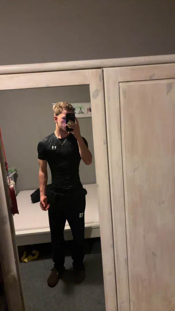 [18] Gefallen euch meine Kurven ??