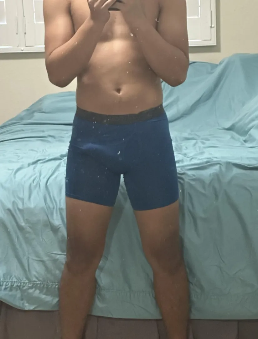 18 [M4F/MF] Honolulu- virgin looking for fun