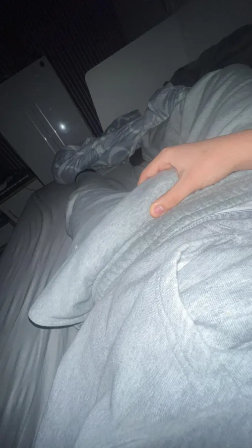 [18] Upvote wenn du anfassen würdest