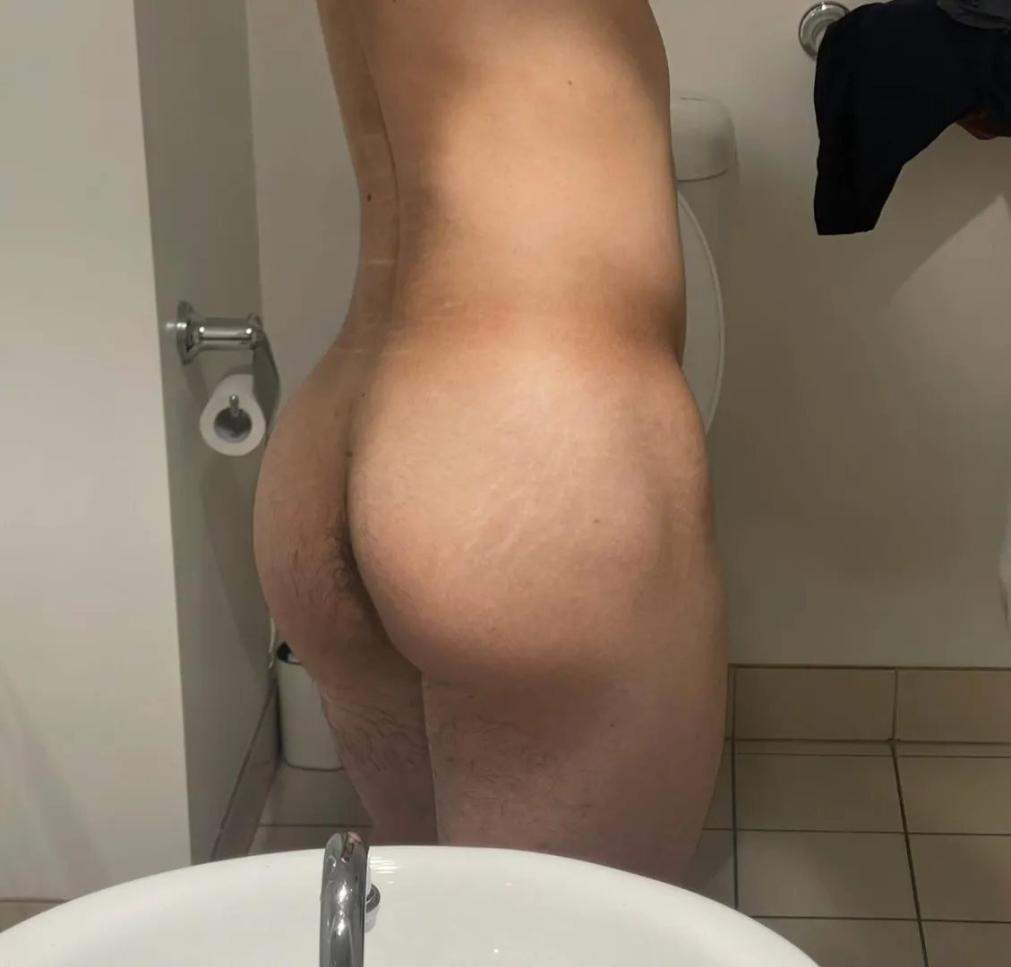 18 who’s gonna fuck my tight Asian ass