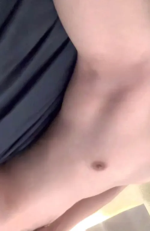 18 You like my pits?