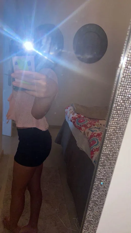 18 åring här som dras till äldre män