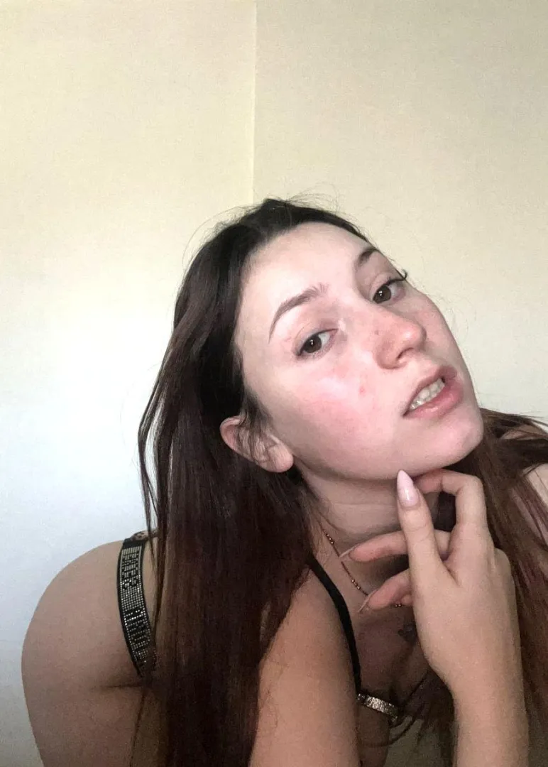 18F, 5'2, and perky b cups, wifey material or nah