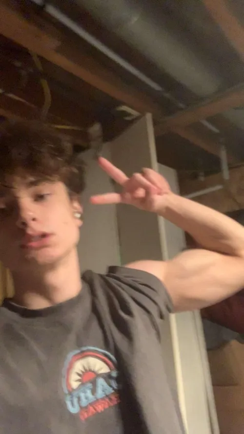 18m looking for 18-25f to trade with