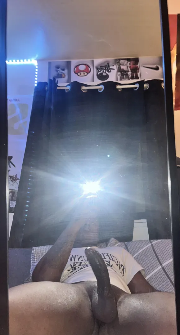 18m thick older bottoms preferred.