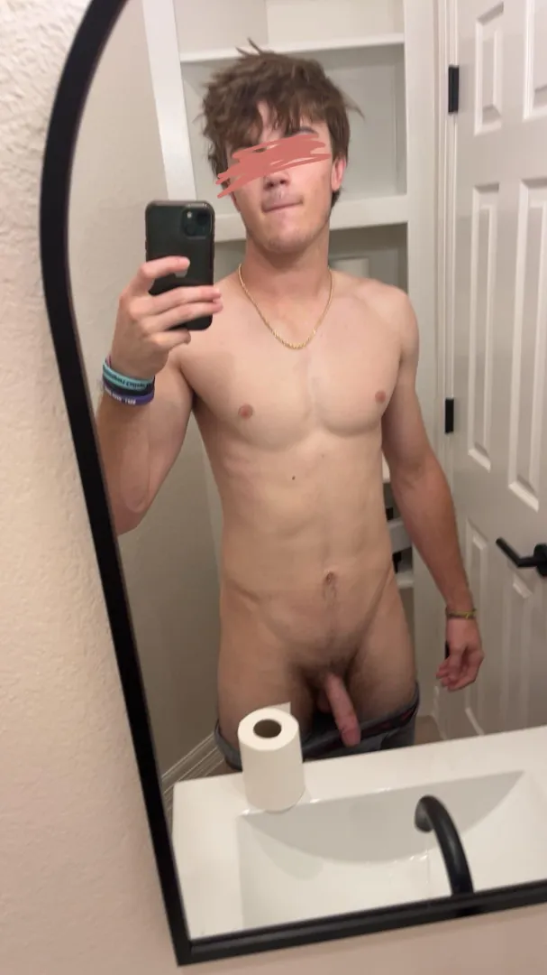 19 m top need bottom bitches