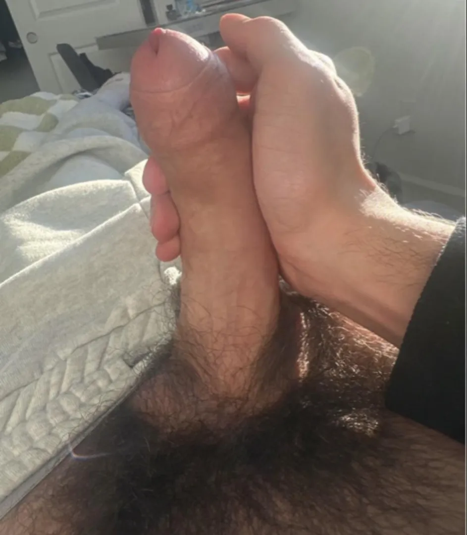 19 male looking for key holder