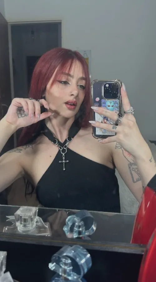 19F4M -Feeling frisky, need someone w/ a place- i answer faster on lg: lunarumes