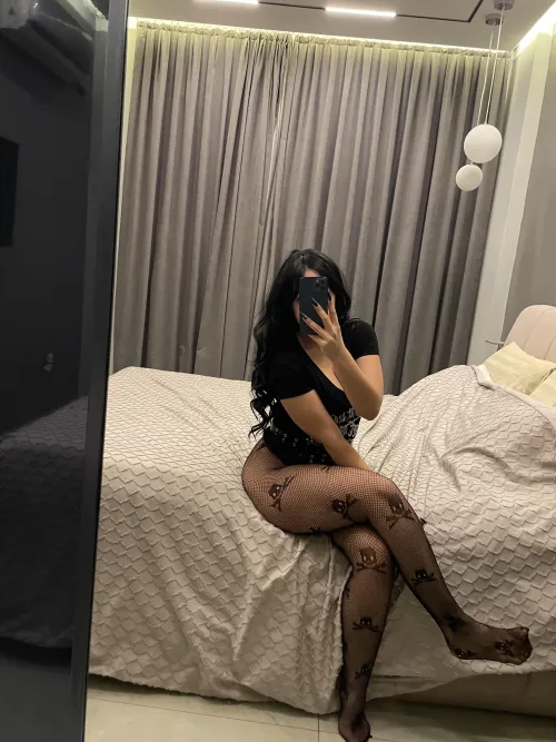 [19][F4M][NYC] - Ive never been fucked by a BBC i think its about time