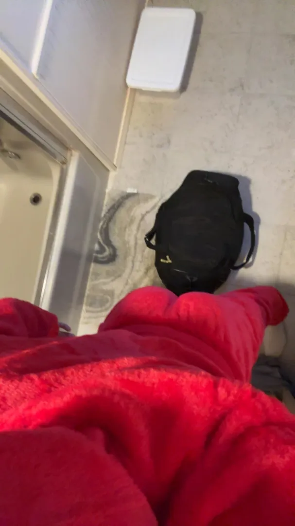 20[M4M] let me do things to you your wife wont;)