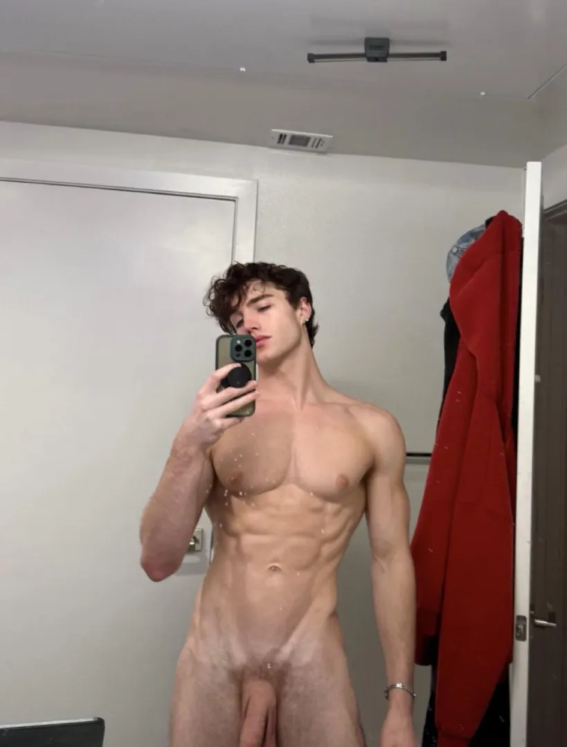 (21) custom’s available now hmu !