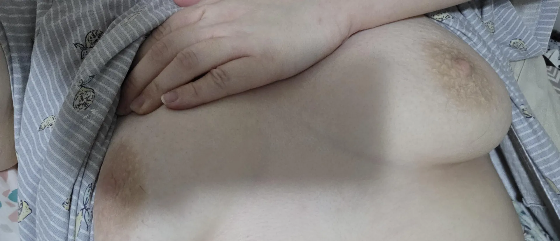 21 (f) finally able to relax after working on college assignments all day