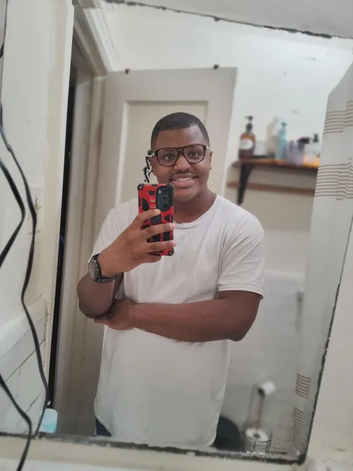 21 [m4f] Bronx looking for a fun night with someone who engaging inactivity also threesome if possible mff