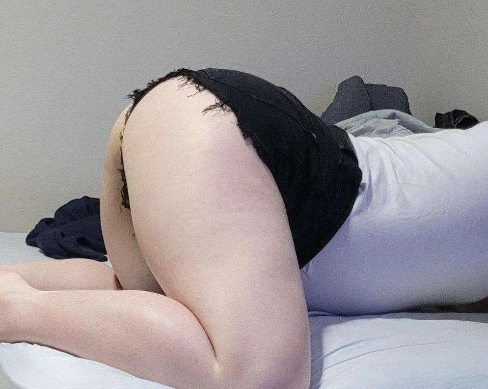 21 [M4M] Friday night fun, smooth bottom looking for a great time