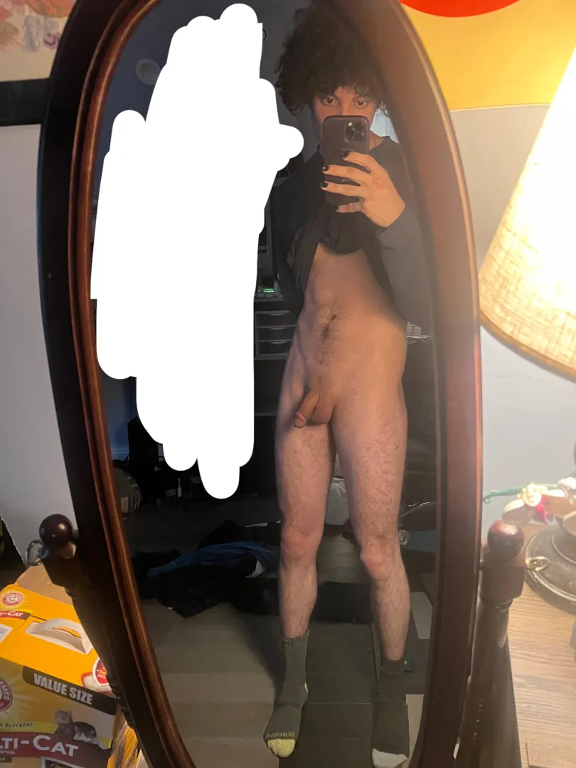 (21) More of a lean V