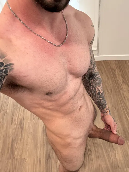 (21) Should I let my chest hair grow out?