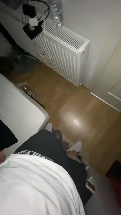 21 yaşındayım maskülenim 19.5cm A-A uyar Eskişehir-Kütahya çevresi var mı ??