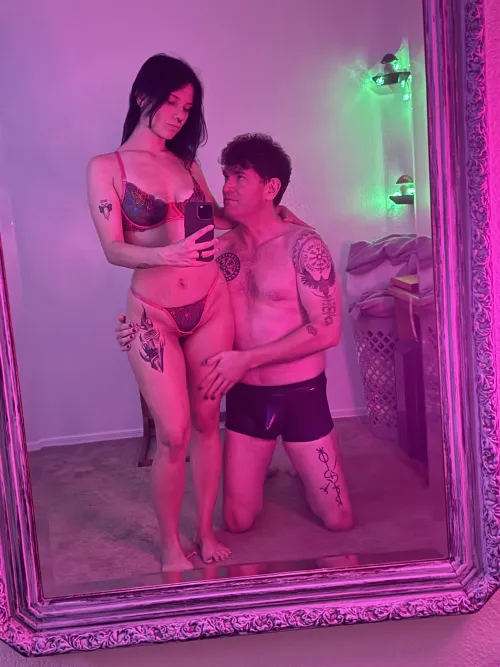 21f/41m couple in mesa looking for connections