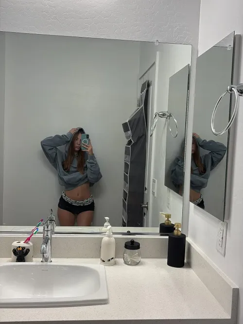 21F4M Sending Nude To Every Guy That React