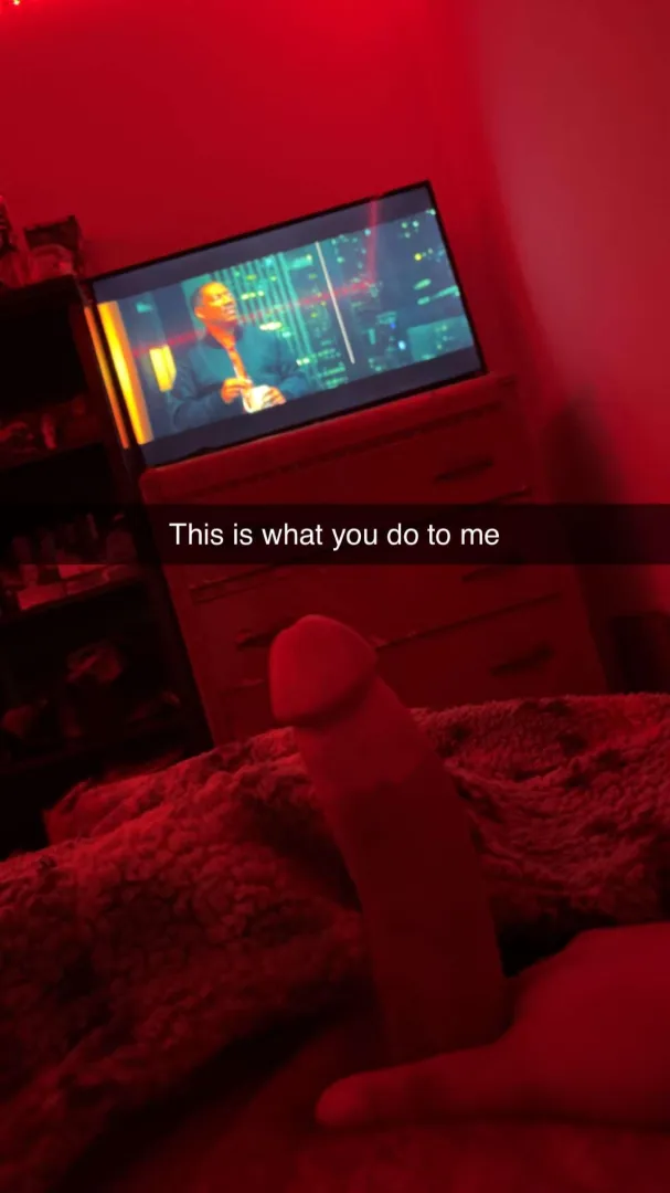 21M in phoenix right now need head and ass to pound