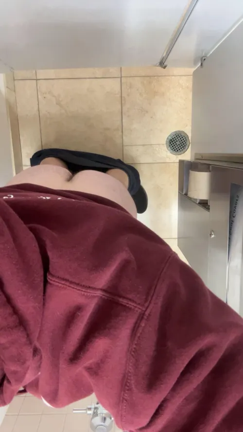 22 Harriman Host BTM