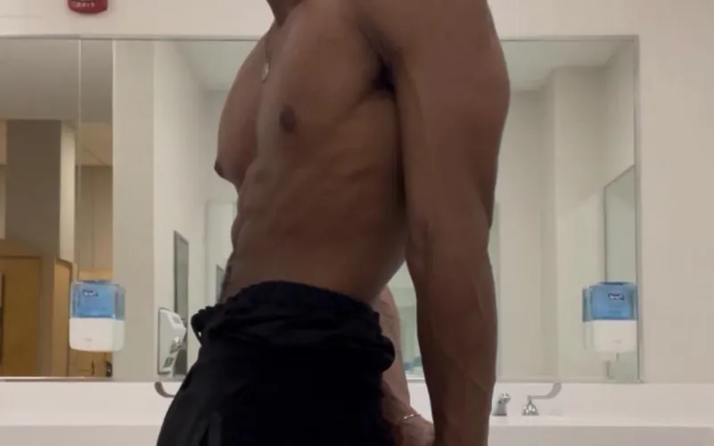 22M college bbc on spring break 4FM/F around Chicago suburbs/ Chicago *pics on page*