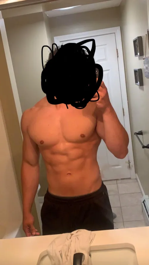 22m Massachusetts bull looking for couples this weekend