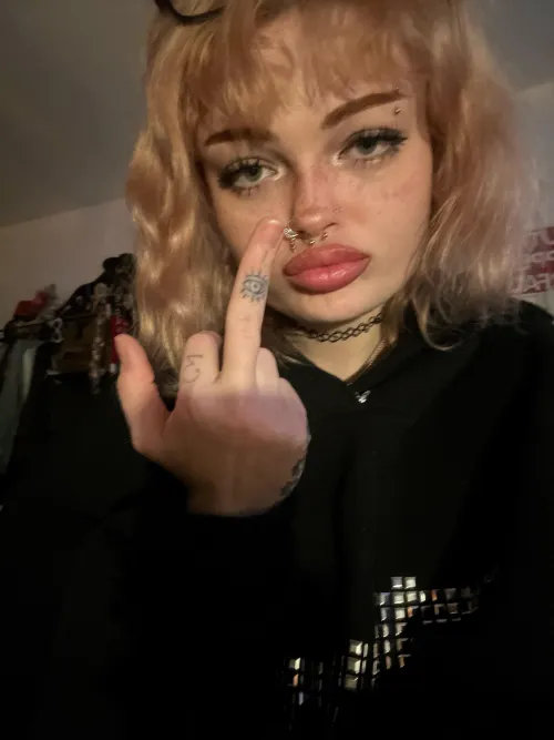 22yo London findomme <3 tele ceecat3 and be ready to beg like the pathetic slut you are ;P