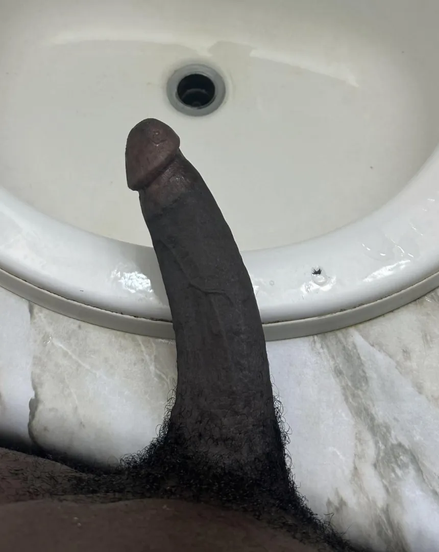 23 (M4F) looking for some play time