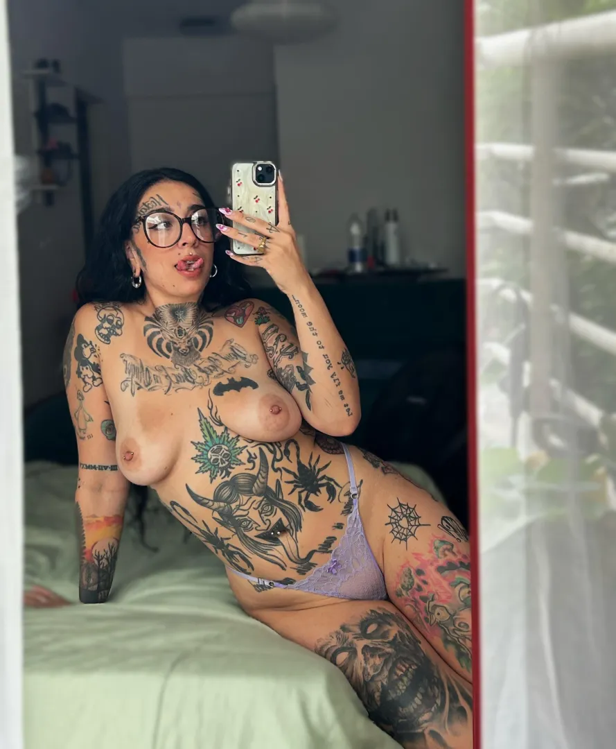 24 F4M – I keep pulsing every time I move 