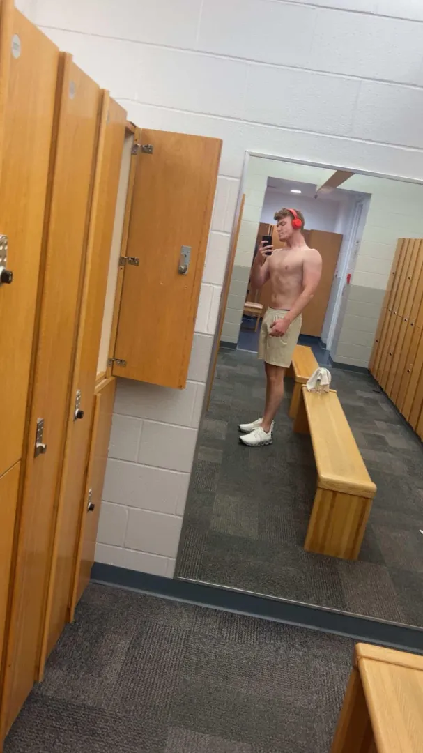 24 M looking for chill bro. Travel, outdoors, hiking, hunting, gym, boating