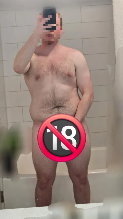 24 [M4F] Bi, and would love to explore my submissive side with a solo or a couple