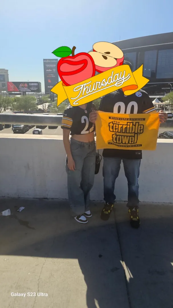 24F 25M looking for couple in Jacksonville Nc (910)(must verify)